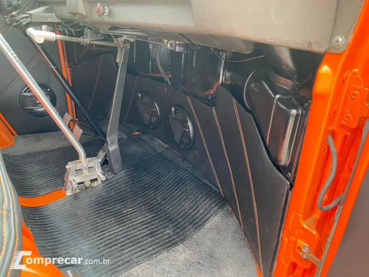 KOMBI 1.6 MI Pick-up CS 8V