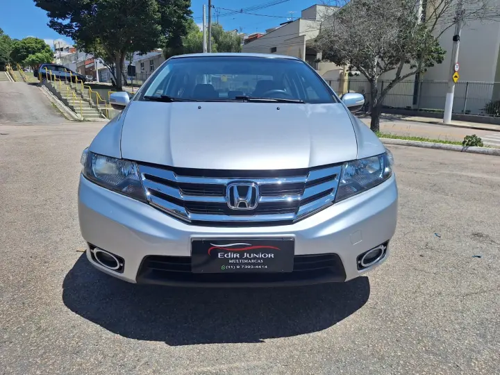 CITY 1.5 LX Sedan 16V