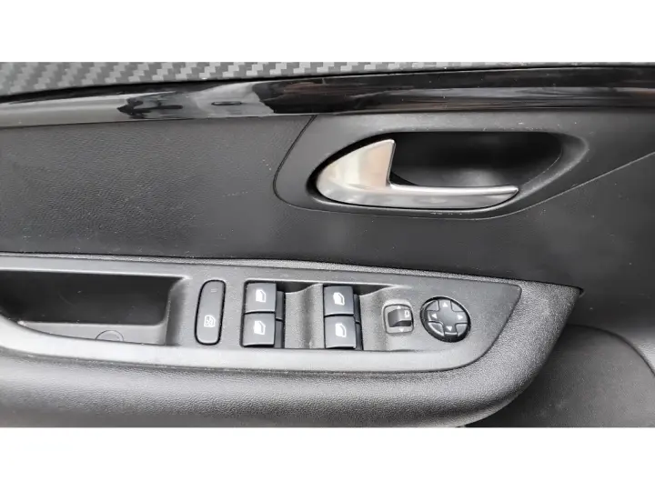 208 1.6 16V FLEX ALLURE AT6