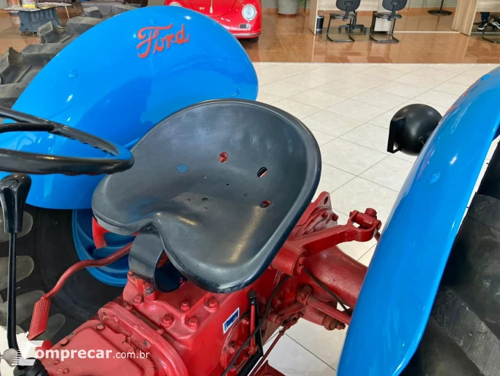 8 N Modelo sem Versão