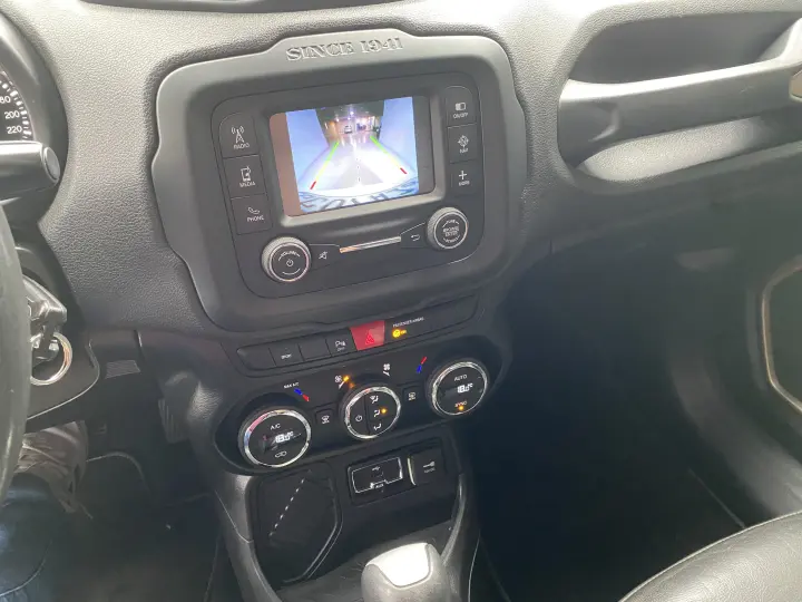 RENEGADE 1.8 16V Longitude