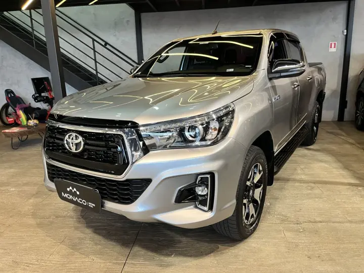 Hilux Caminhonete 2.8 16V SRX 50 ANOS 4X4 TURBO DIESEL CABIN