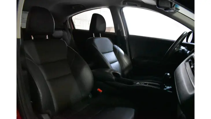 HR-V - 1.8 16V TOURING 4P AUTOMÁTICO