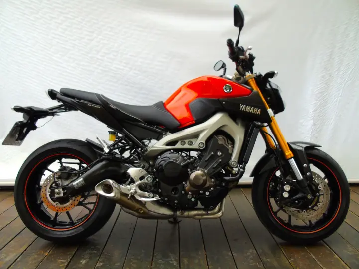 YAMAHA MT-09 ABS