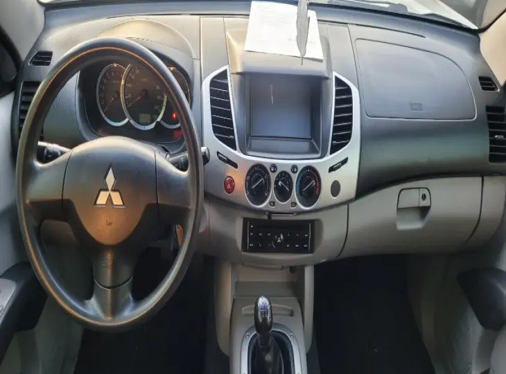 L200 Triton HLS 2.4 Flex 16V CD Mec.