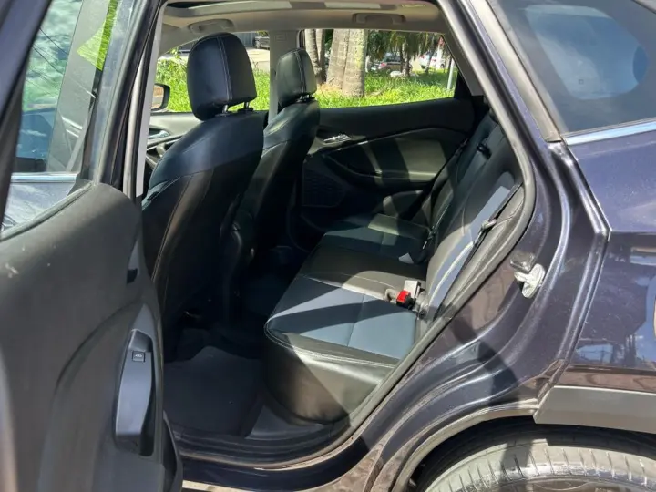 TRACKER Premier 1.2 Turbo 12V Flex Aut.