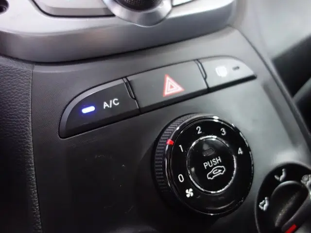 HB20 - 1.6 COMFORT STYLE 16V 4P AUTOMÁTICO