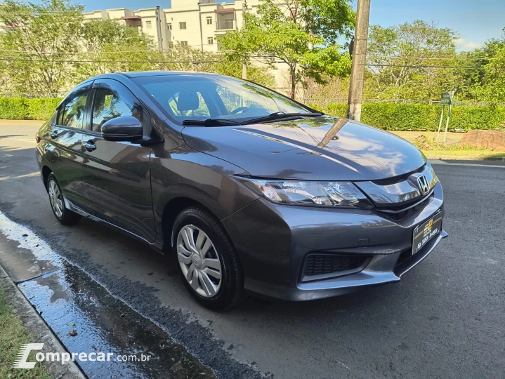 CITY 1.5 DX Sedan 16V