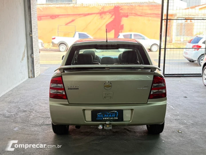 ASTRA 2.0 MPFI Advantage 8V