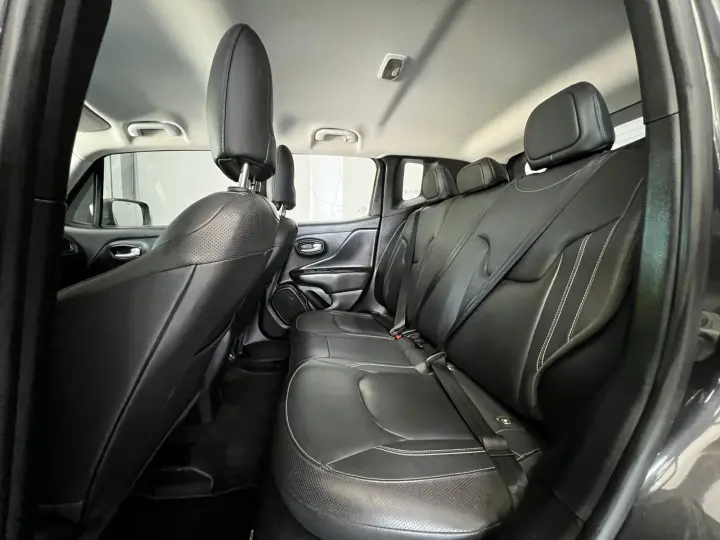 Renegade Longitude T270 1.3 Turbo 4x2