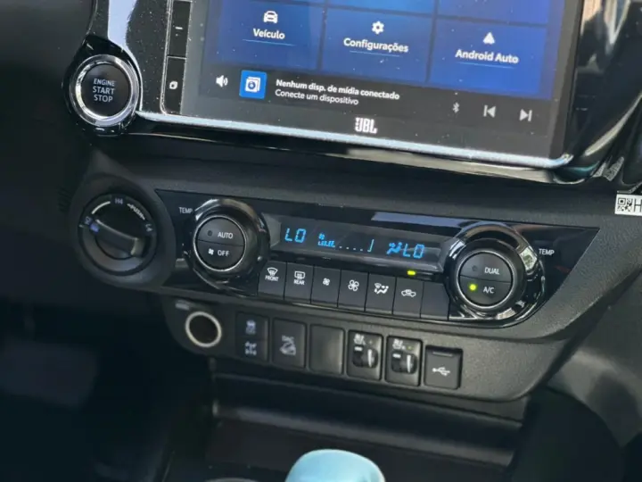 HILUX 2.8 D-4D TURBO DIESEL CD SRX PLUS 4X4 AUTOMÁTICO