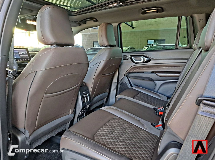 COMMANDER 1.3 T270 Turbo Overland