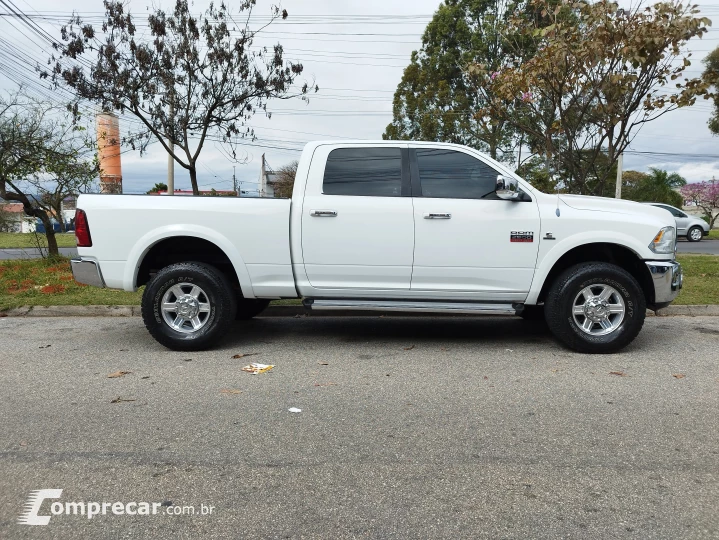 RAM 6.7 2500 Laramie 4X4 CD I6