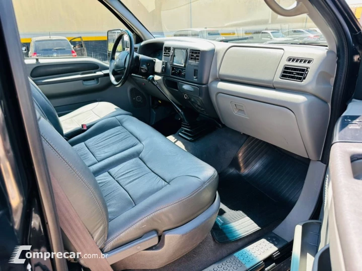 F-250 3.9 XLT SUPER DUTY CABINE SIMPLES DIESEL