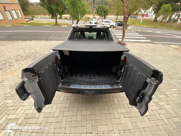 TORO 2.0 16V Turbo Volcano 4WD AT9