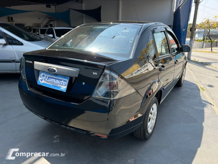 FIESTA 1.6 MPI First Sedan 8V