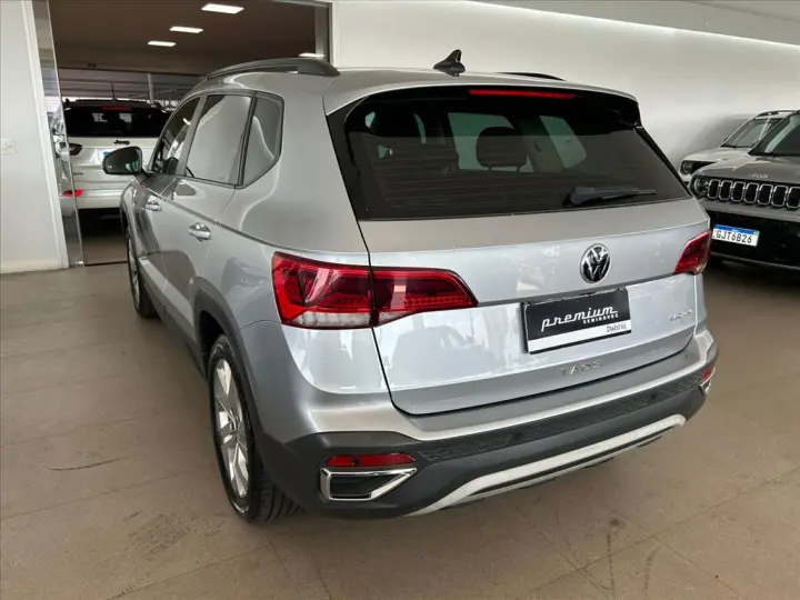 TAOS 1.4 250 TSI TOTAL FLEX COMFORTLINE AUTOMÁTICO