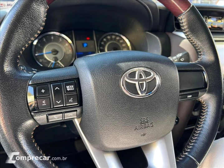 HILUX SW4 2.7 SR 4X2 16V