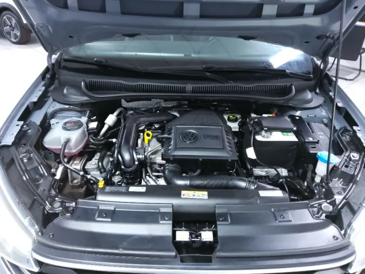 NIVUS 1.0 200 TSI TOTAL FLEX HIGHLINE AUTOMÁTICO