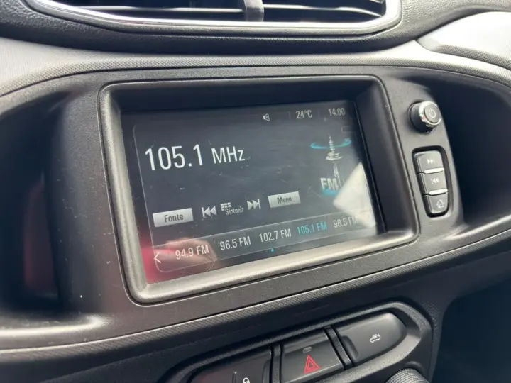 ONIX 1.4 MPFI LTZ 8V FLEX 4P MANUAL