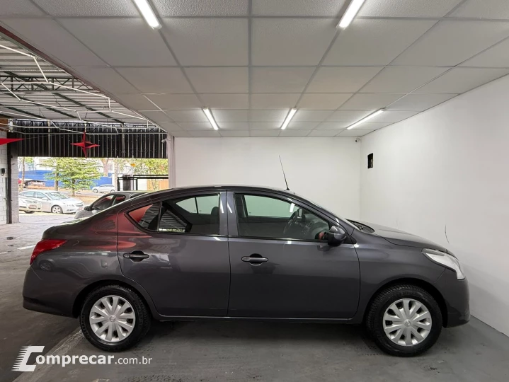 VERSA 1.0 12V FlexStart 4p Mec.