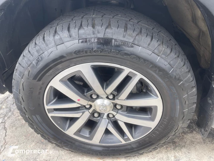 HILUX SW4 2.8 SRX 4X4 7 Lugares 16V Turbo Intercooler