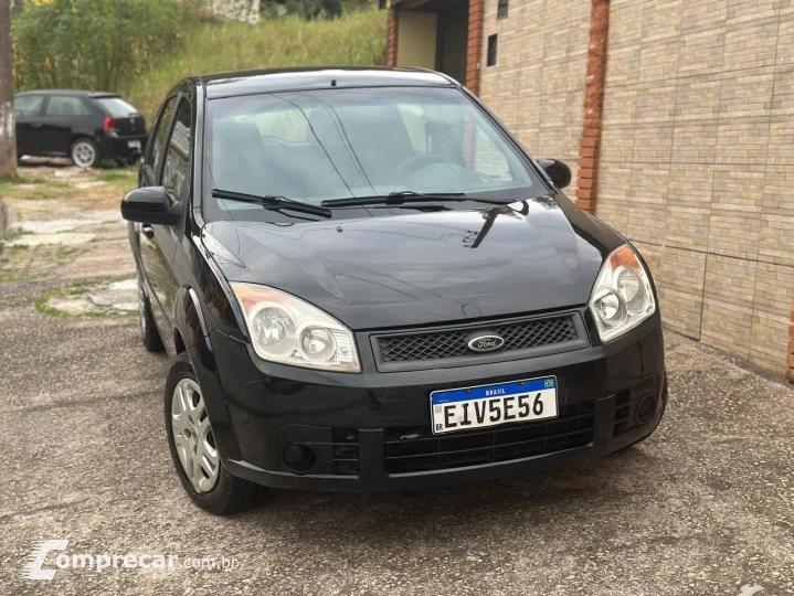 FIESTA 1.6 MPI Class Hatch 8V