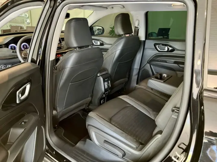 Commander 1.3 16V 4P FLEX T270 LIMITED TURBO AUTOMÁTICO