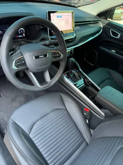 COMMANDER 1.3 T270 Turbo Longitude