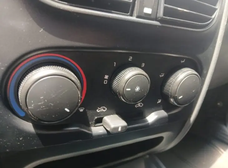 STRADA - 1.4 MPI HARD WORKING CS 8V 2P MANUAL