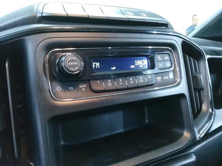 STRADA 1.3 FIREFLY FLEX FREEDOM CS MANUAL