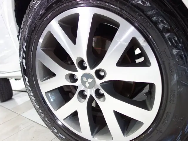 PAJERO TR4 - 2.0 4X2 16V 140CV 4P AUTOMÁTICO