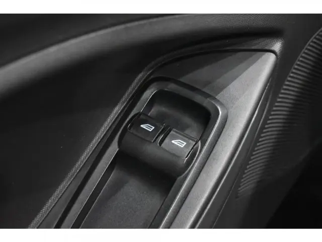 KA - 1.0 TI-VCT SE SEDAN MANUAL