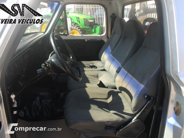 F-1000 - 3.9 SUPER SÉRIE 4X2 CS 8V TURBO 2P MANUAL