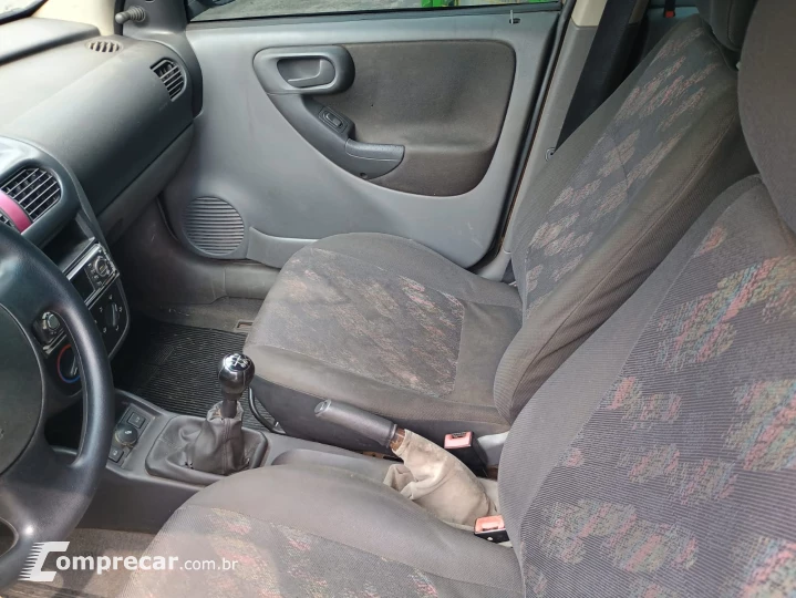 Corsa Sedan 1.8