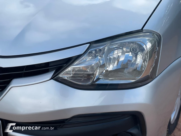 ETIOS 1.5 X Sedan 16V