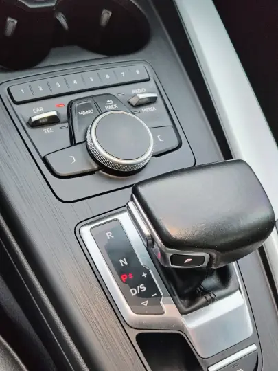 A4 Attraction 2.0 TFSI 190cv S tronic