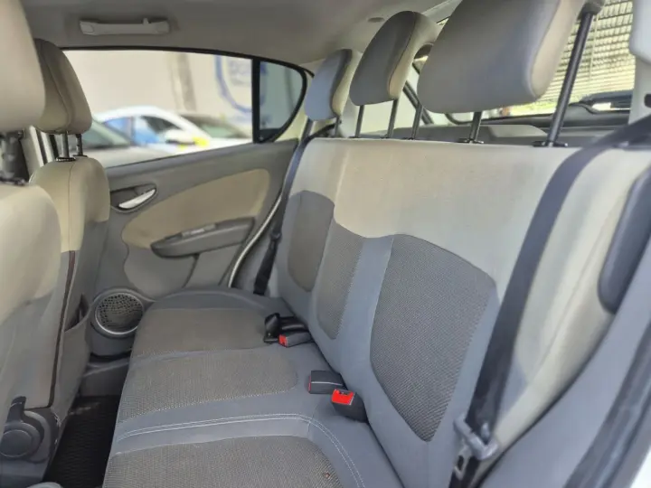 Palio ESSENCE Dualogic 1.6 Flex 16V 5p