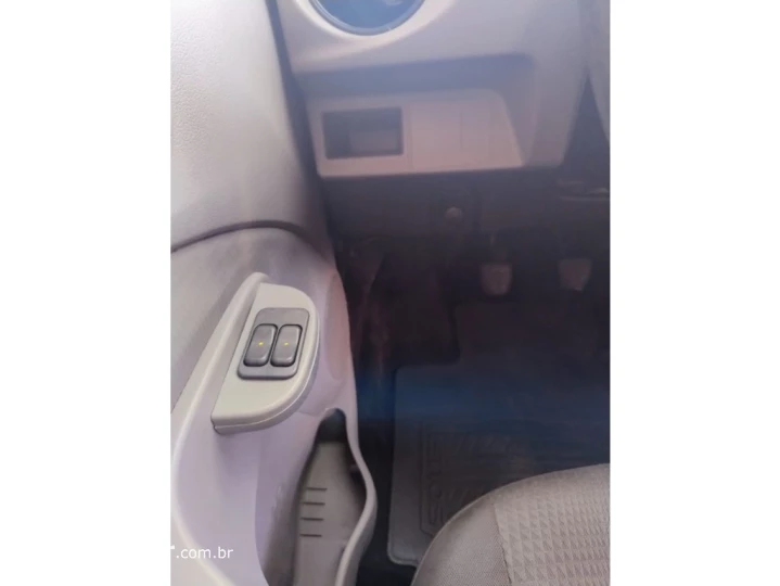 ETIOS 1.3 X 16V FLEX 4P MANUAL