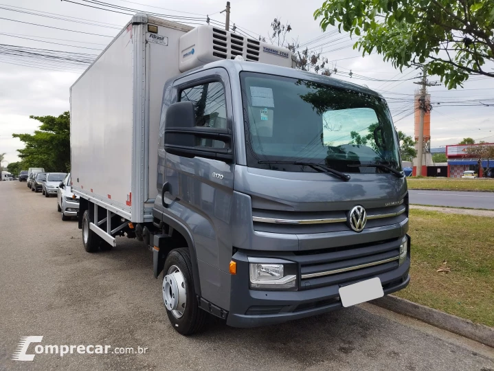 Delivery 9.170 + Baú Refrigerado