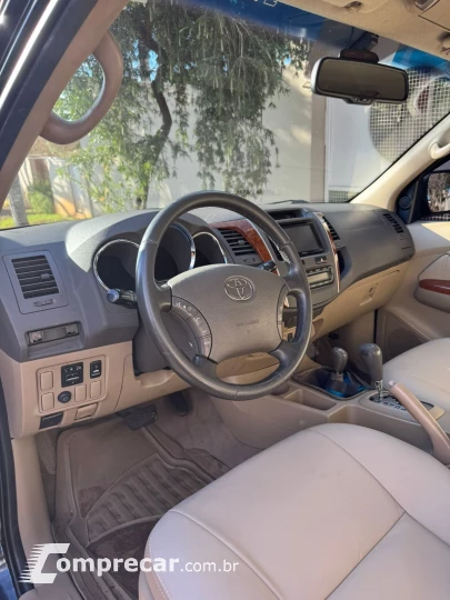 HILUX SW4 3.0 SRV 4X4 7 Lugares 16V Turbo Intercooler