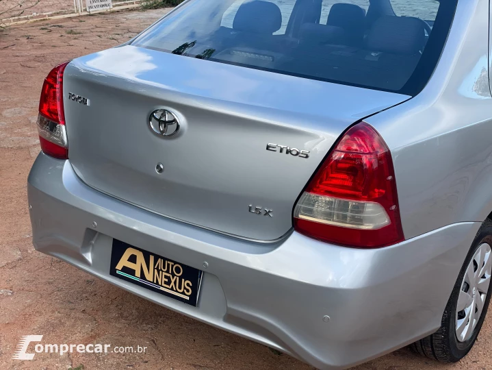ETIOS 1.5 X Sedan 16V