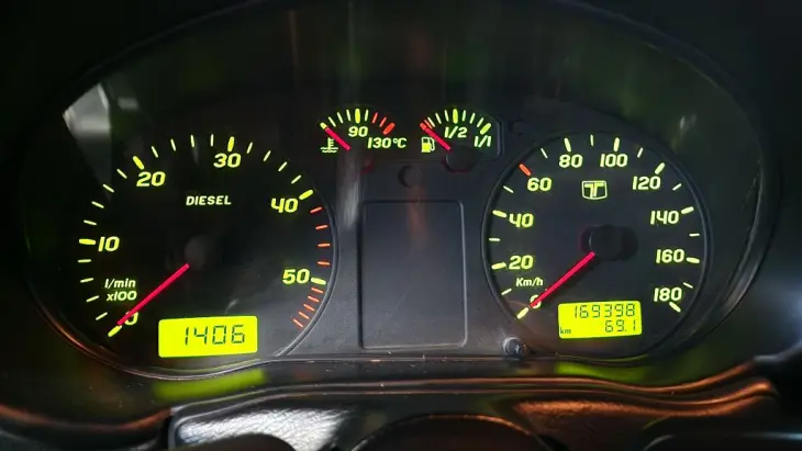 T-4 4x4 3.0 TB Int. Cap. Rígida Diesel