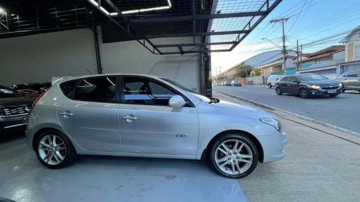 i30 2.0 16V 145cv 5p Mec.