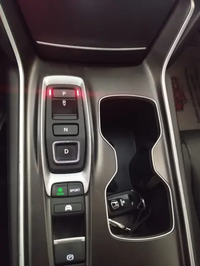 ACCORD 2.0 E:hev Touring E-