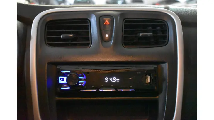 SANDERO - 1.0 12V SCE AUTHENTIQUE 4P MANUAL