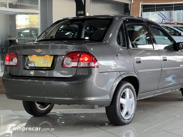 CLASSIC 1.0 MPFI ADVANTAGE 8V FLEX 4P MANUAL