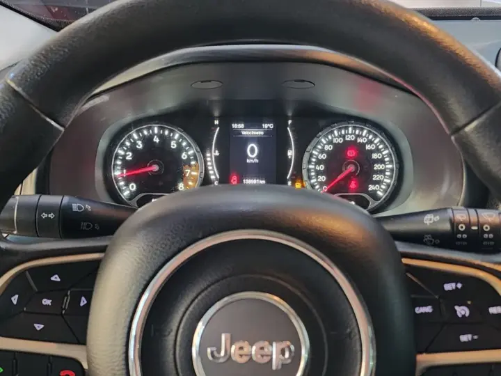 Renegade Sport 1.8 4x2 Flex 16V Mec.