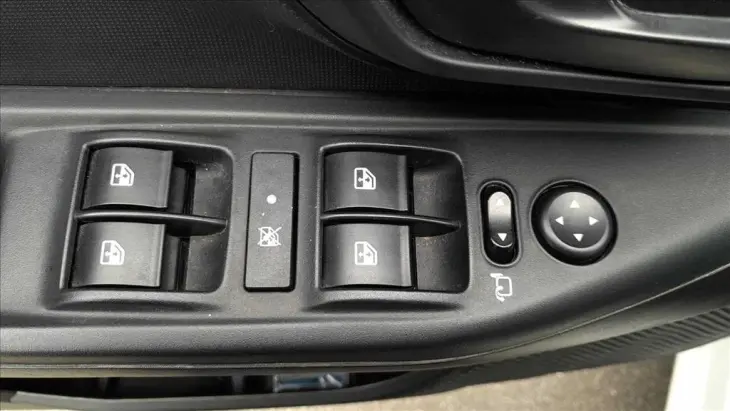 STRADA 1.3 FIREFLY FLEX FREEDOM CD MANUAL