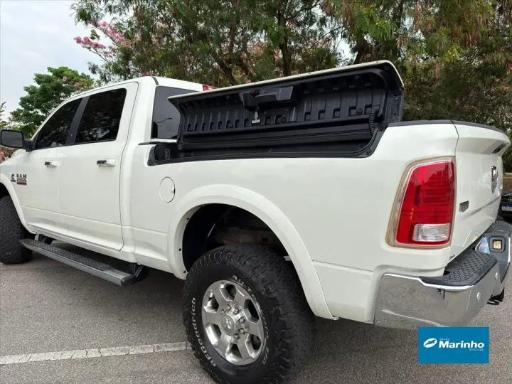 2500 6.7 LARAMIE 4X4 CD I6 TURBO DIESEL 4P AUTOMÁ